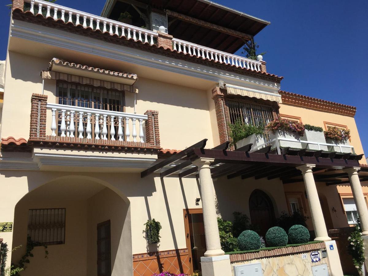 Apartment With Private Patio Fuengirola Ngoại thất bức ảnh