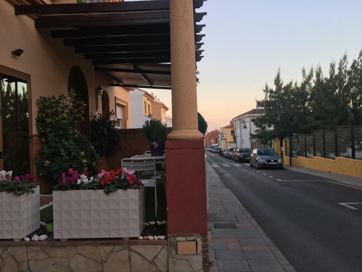 Apartment With Private Patio Fuengirola Ngoại thất bức ảnh